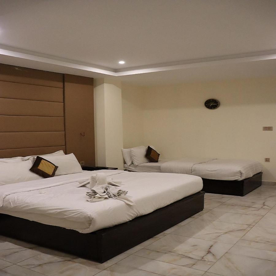 Manila Heights Hotel Naran Exterior photo